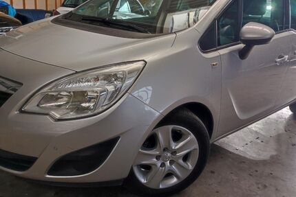 Opel Meriva 65.800 km 5.599 &euro; Paderborn 33100