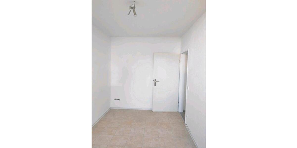 Traumhaft frisch renoviert! Wohlfühl-Erdgeschosswohnung! 4 zimmer