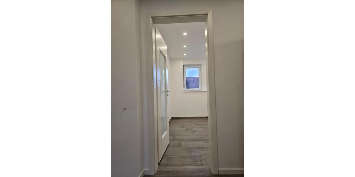 4 Zimmer- Dachgeschoss inklusive Pkw Stellplatz zu Verkaufen 4 zimmer