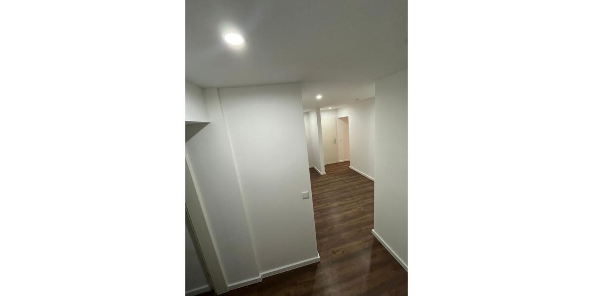 Erdgeschoßwohnung Nieheim - 4 Zimmer, 90 m&sup2;, 670&euro; | Angebot:27626214