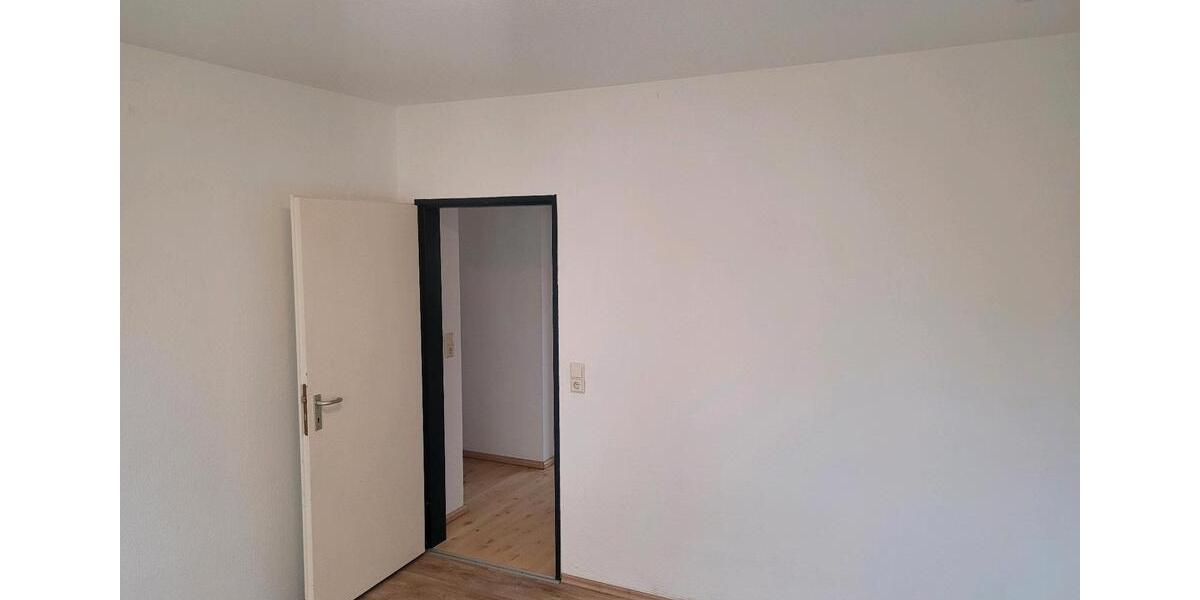 OHNE MAKLER!! Eigentumswohnung 4 Zimmer Küche Bad Gäste WC Balkon 4 zimmer
