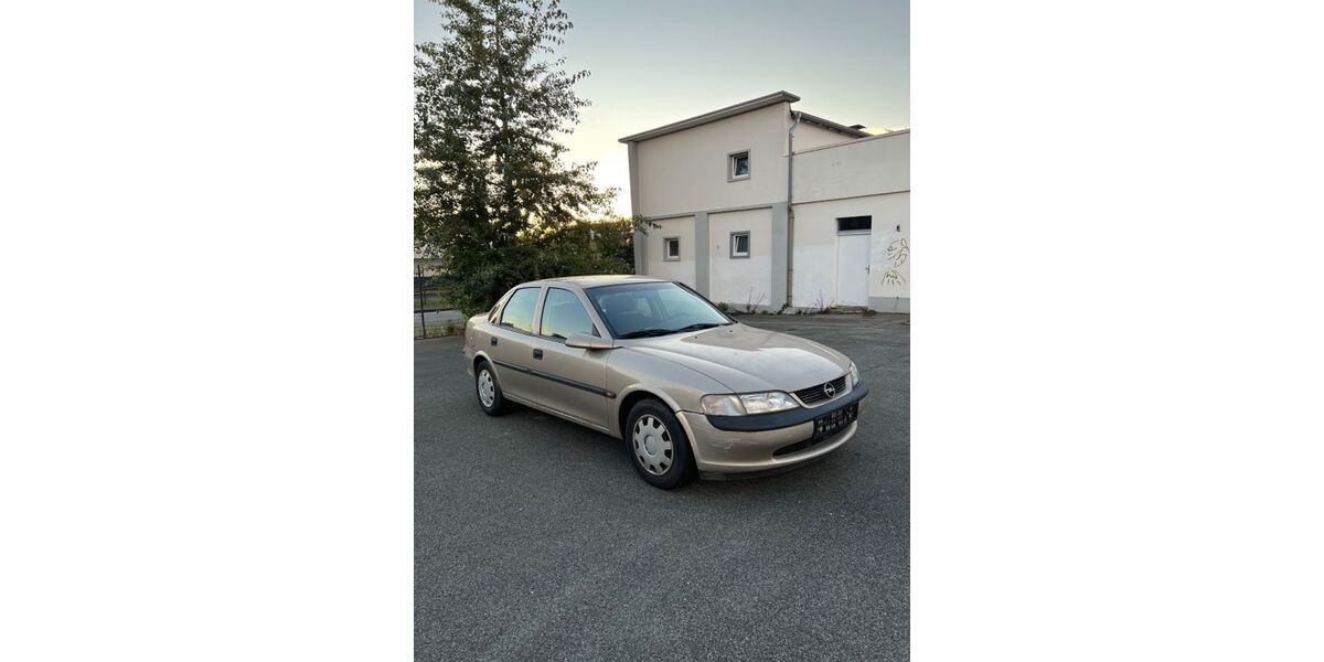Opel Vectra 149.000 km 1.000 € Detmold 32756