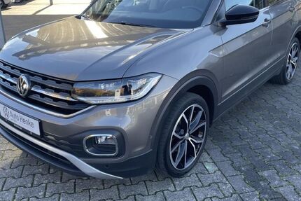 VW T-Cross 90.659 km 17.995 € Büren 33142