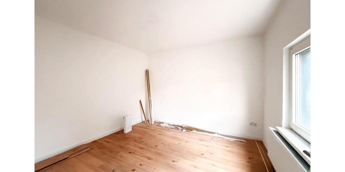 Einfamilienhaus Paderborn Neuenbeken - 8 Zimmer, 167 m&sup2;, 360.000&euro; | Angebot:26326959