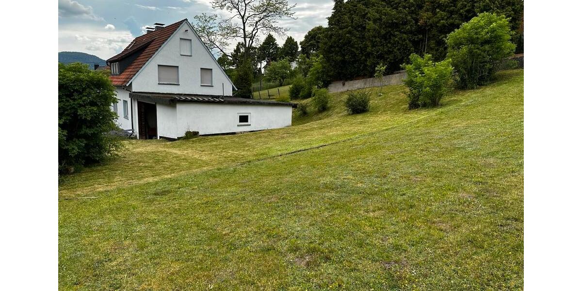 Einfamilienhaus Marsberg - 9 Zimmer, 180 m&sup2;, 199.000&euro; | Angebot:27079077