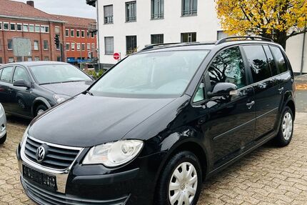 VW Touran 296.000 km 3.300 € Bielefeld 33647