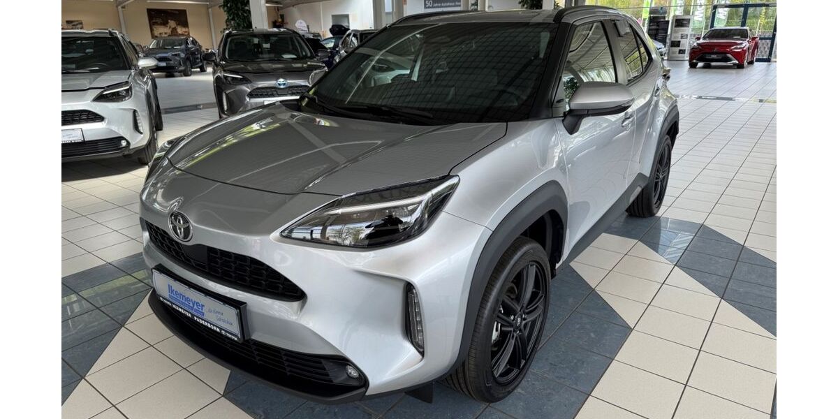 Toyota Yaris Cross 2.751 km 25.990 &euro; Paderborn 33104
