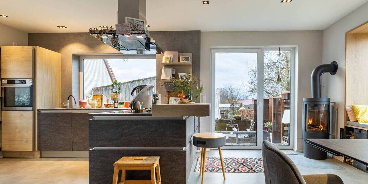Einfamilienhaus Marsberg / Meerhof Meerhof - 9 Zimmer, 295 m&sup2;, 349.000&euro; | Angebot:26028204