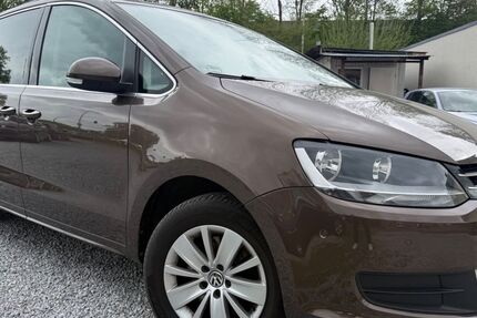 VW Sharan 203.000 km 8.299 &euro; Paderborn 33106