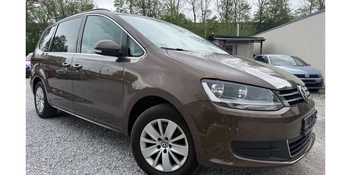 VW Sharan 203.000 km 8.299 &euro; Paderborn 33106