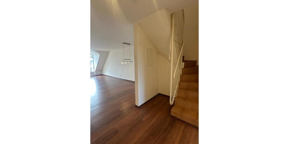 Maisonettenwohnung Paderborn - 3 Zimmer, 20 m&sup2;, 850&euro; | Angebot:27619596