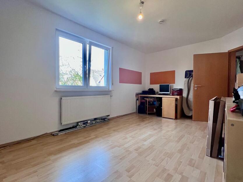 Wohntraum in Schloß-Nähe - großzügige 3-Zimmer-Wohnung in ruhiger Lage