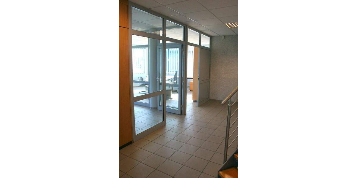 Gewerbeobjekt Salzkotten - 3.500&euro; | Angebot:25719239