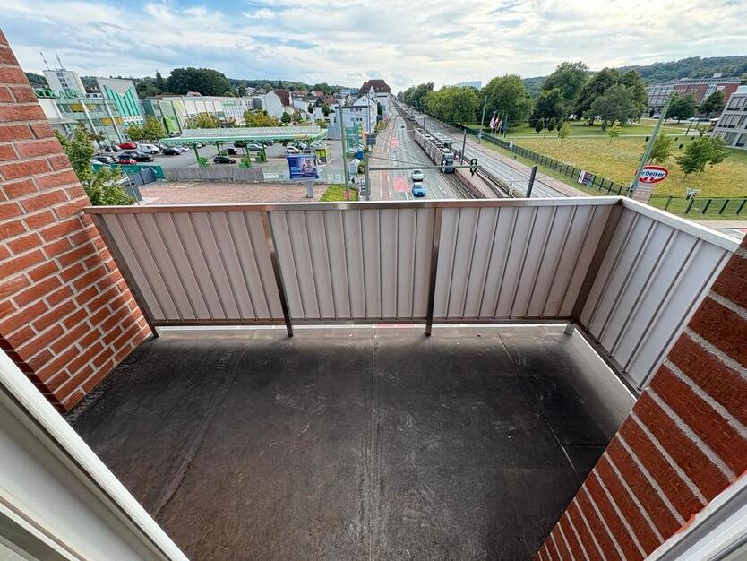 1 Zimmer-Appartement mit eigenem Balkon, Möbliert. Nähe UniBethe zimmer