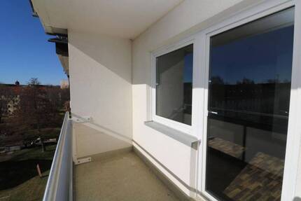 Da lacht das Sparschwein...günstige 3-RW mit Wanne u. Balkon!!!