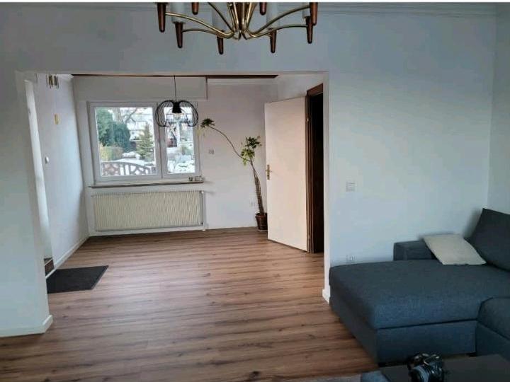 Einfamilienhaus Detmold - 5 Zimmer, 105 m&sup2;, 1.350&euro; | Angebot:27615037