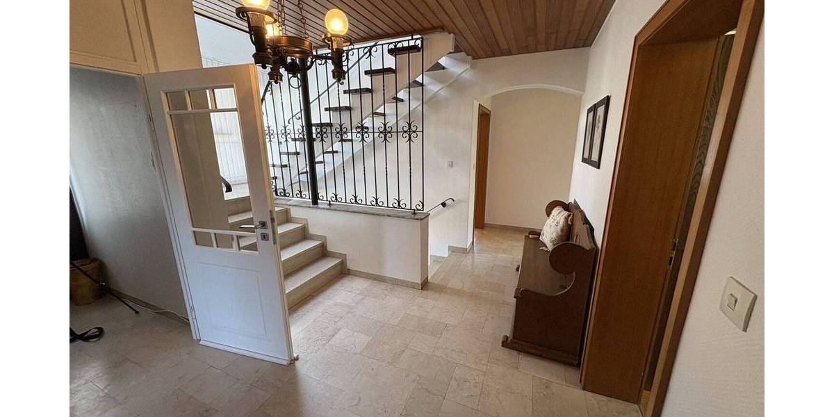 Einfamilienhaus Altenbeken - 8 Zimmer, 147 m&sup2;, 429.000&euro; | Angebot:26826119