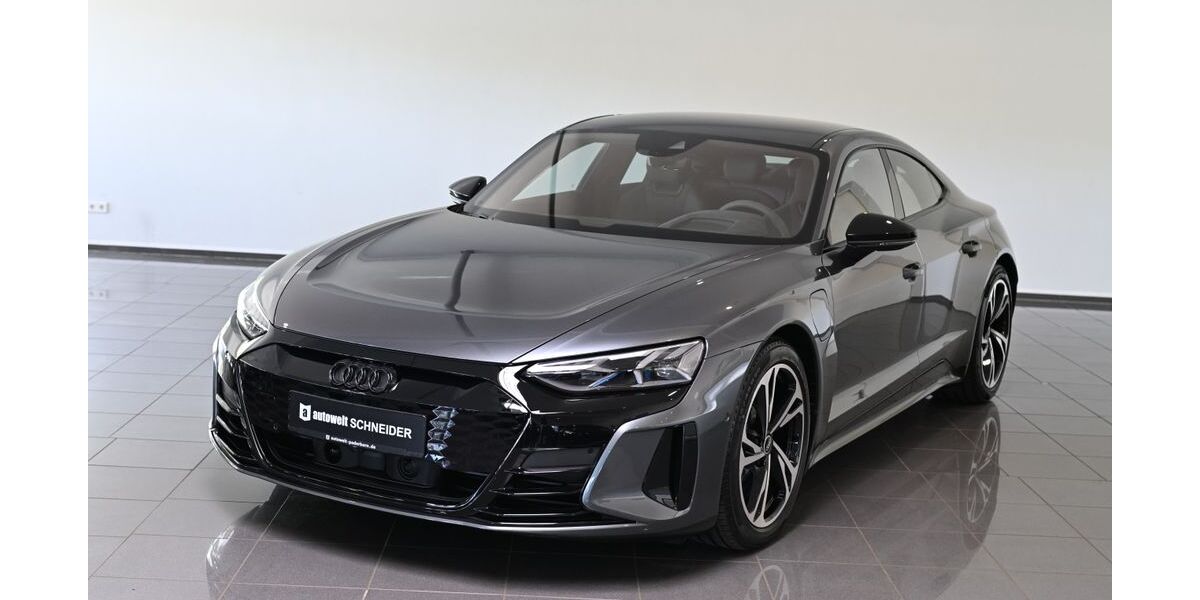 Audi e-tron GT 23.677 km 53.750 € Paderborn 33100