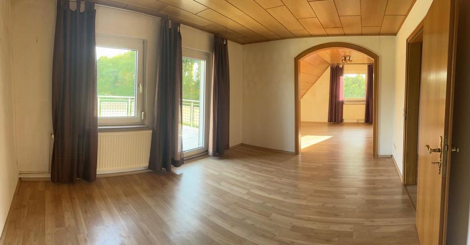 Dachgeschoßwohnung Paderborn - 4 Zimmer, 90 m&sup2;, 670&euro; | Angebot:27597436