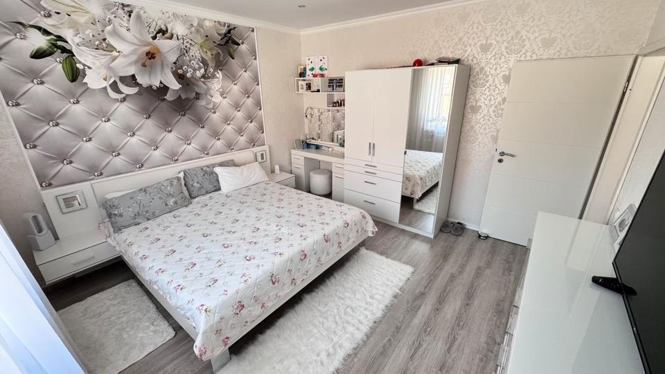 Einfamilienhaus Bad Driburg - 7 Zimmer, 172 m&sup2;, 280.000&euro; | Angebot:27426502
