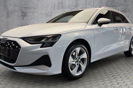 Audi A3 7.500 km 29.900 &euro; Paderborn 33100