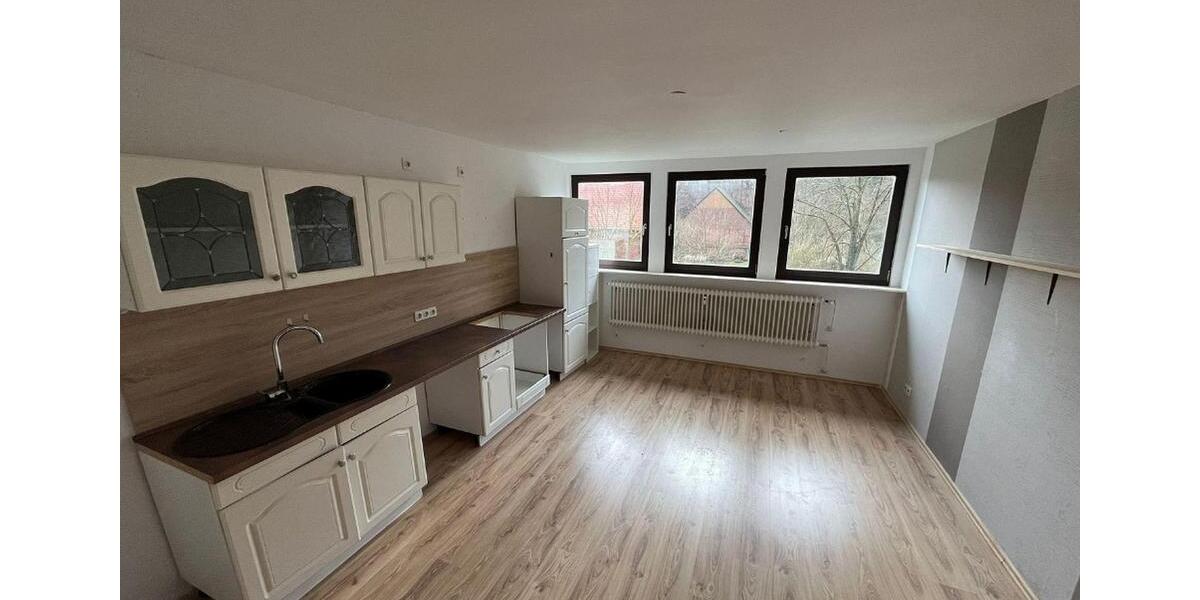 Charmante 5-Zimmer-Wohnung in beliebter Lage mit Kellerabteilung und Stellpaltz 5 zimmer