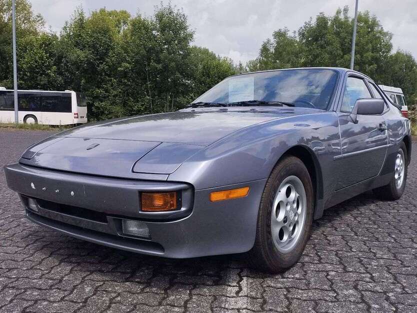 944