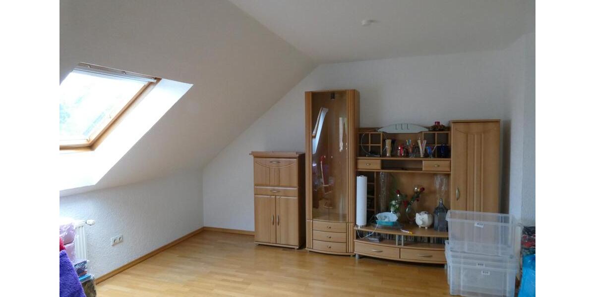 Dachgeschoßwohnung Altenbeken - 3 Zimmer, 112 m&sup2;, 730&euro; | Angebot:26462906