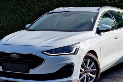 Ford Focus 140.000 km 12.999 &euro; Bad Lippspringe 33175