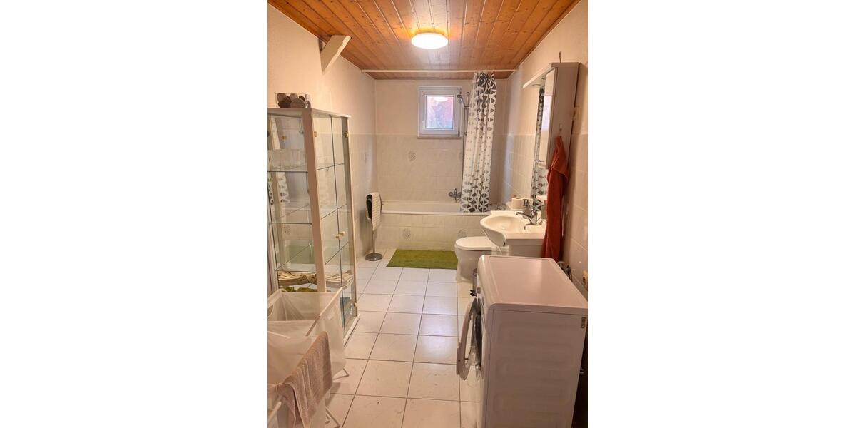 Etagenwohnung Steinheim - 4 Zimmer, 115 m&sup2;, 890&euro; | Angebot:27541842