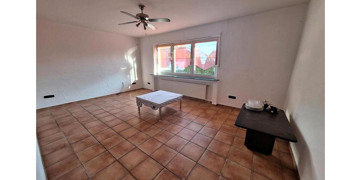 Doppelhaushälfte Delbrück - 5 Zimmer, 140 m&sup2;, 280.000&euro; | Angebot:25400529