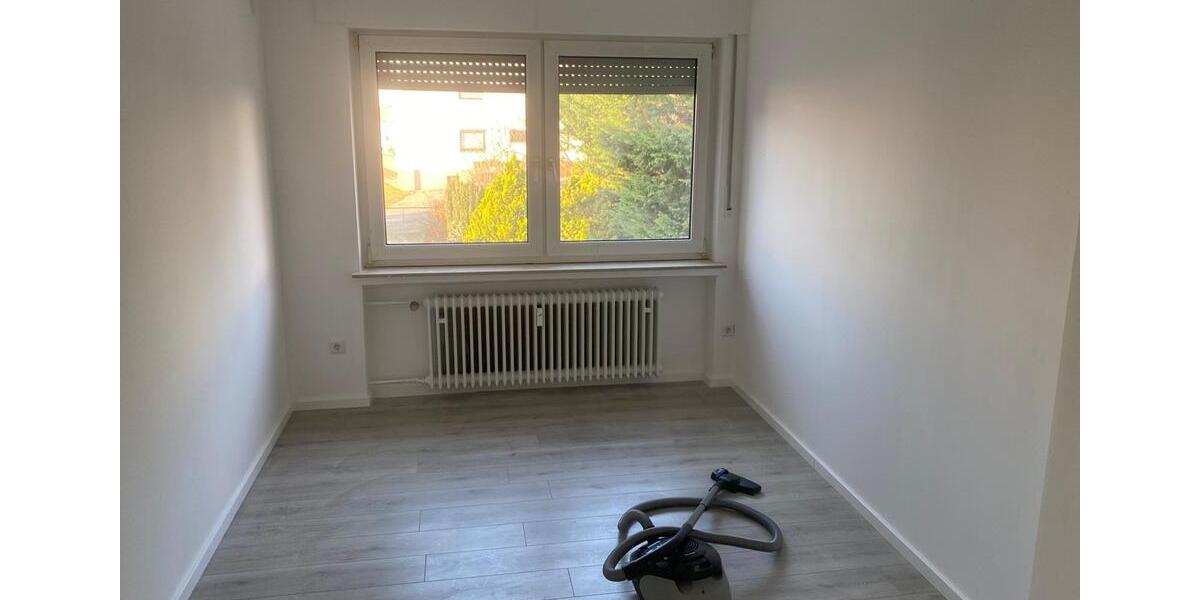 Etagenwohnung Horn-Bad Meinberg Bad Meinberg - 5 Zimmer, 119 m&sup2;, 1.100&euro; | Angebot:25887577