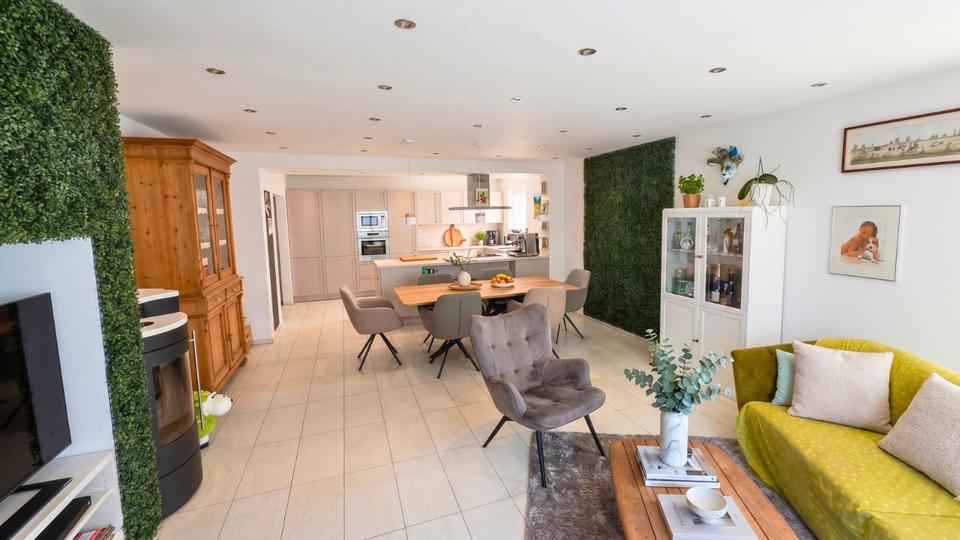 Terrassenwohnung Schloß Holte-Stukenbrock Stukenbrock - 5 Zimmer, 152 m&sup2;, 349.000&euro; | Angebot:26414883