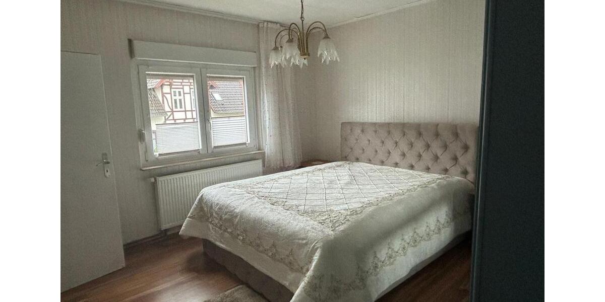 Einfamilienhaus Marsberg - 11 Zimmer, 190 m&sup2;, 249.999&euro; | Angebot:26047448