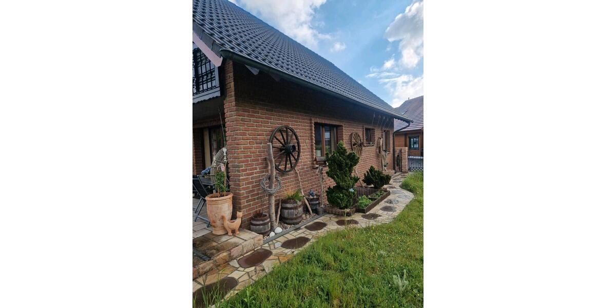 Einfamilienhaus Augustdorf - 8 Zimmer, 180 m&sup2;, 490.000&euro; | Angebot:26564013