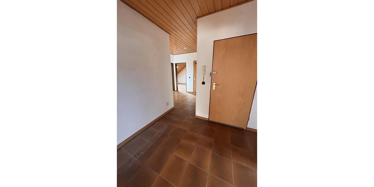 Dachgeschoßwohnung Paderborn Univiertel - 2 Zimmer, 76 m&sup2;, 600&euro; | Angebot:25959232