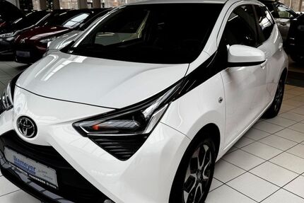 Toyota Aygo (X) 21.060 km 12.490 &euro; Paderborn 33104