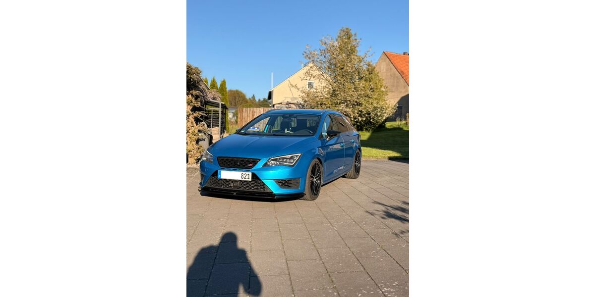 Seat Leon 124.000 km 16.600 &euro; Horn-Bad Meinberg 32805