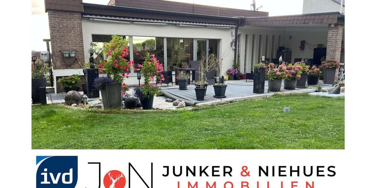 Haus zum Kaufen in Oerlinghausen 490.000 € 206 m² 6 zimmer