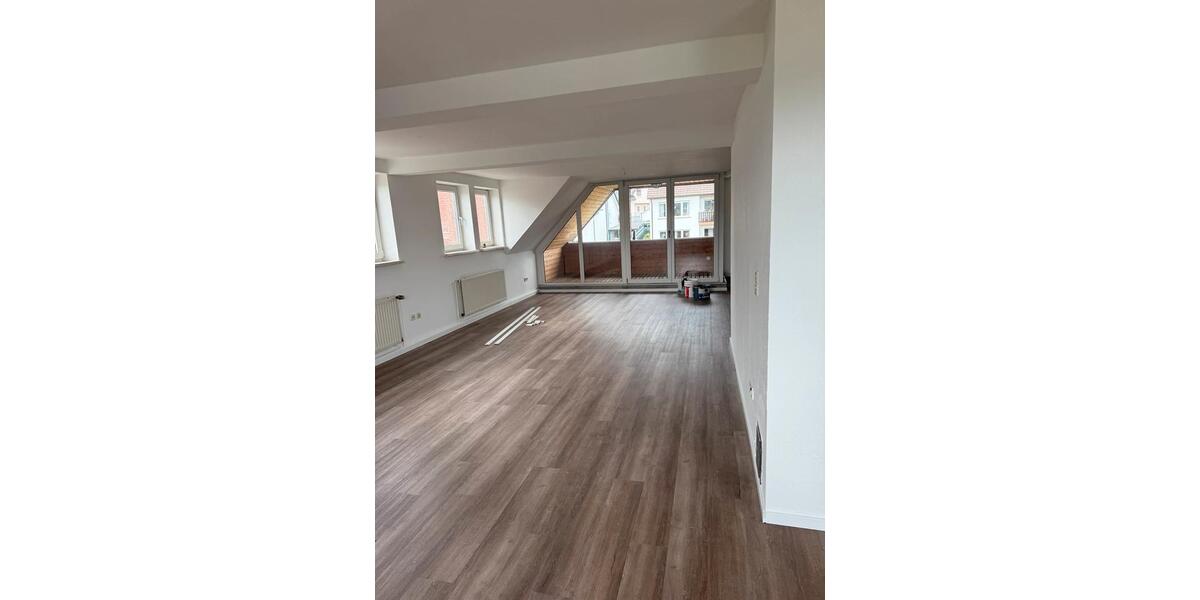 5-Zimmer Maisonettenwohnung mit Balkon in Bad Driburg 5 zimmer