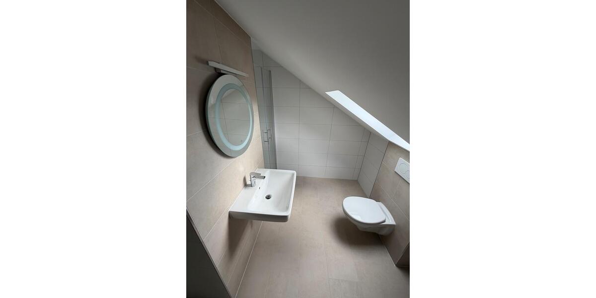 Dachgeschoßwohnung Delbrück - 2 Zimmer, 45 m&sup2;, 500&euro; | Angebot:26613505