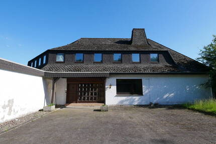 Haus Bad Driburg - 1 Zimmer, 515 m&sup2;, 395.000&euro; | Angebot:23979645