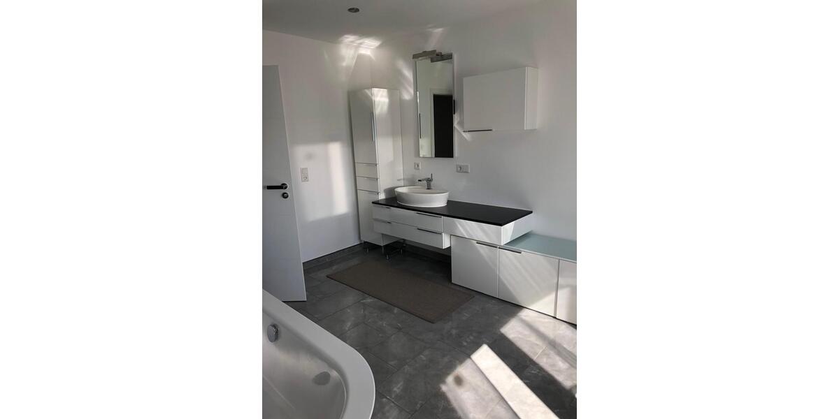 Einfamilienhaus Bad Lippspringe - 9 Zimmer, 237 m&sup2;, 499.000&euro; | Angebot:27113652