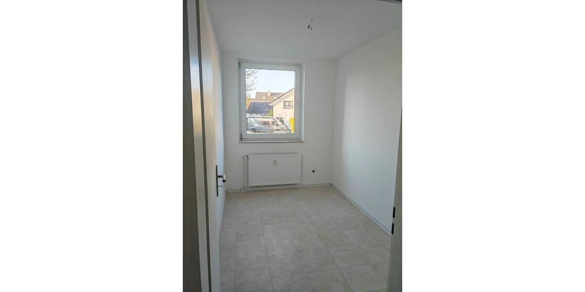Erdgeschoßwohnung Paderborn - 4 Zimmer, 83 m&sup2;, 165.000&euro; | Angebot:27474944