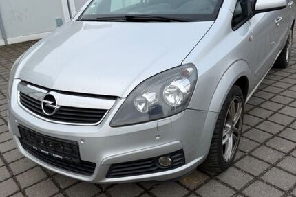 Opel Zafira 187.072 km 1.499 &euro; Paderborn 33104