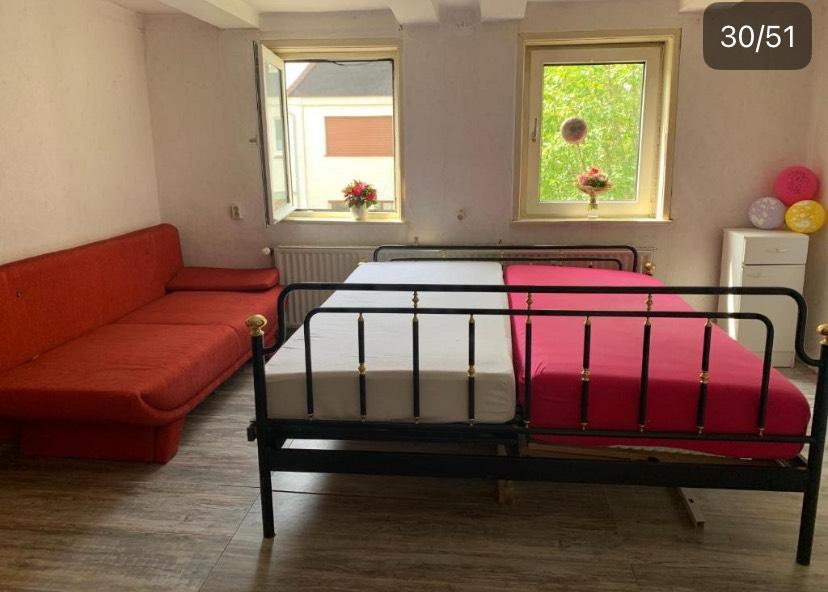 Etagenwohnung Brakel - 7 Zimmer, 135 m&sup2;, 1.550&euro; | Angebot:25255213
