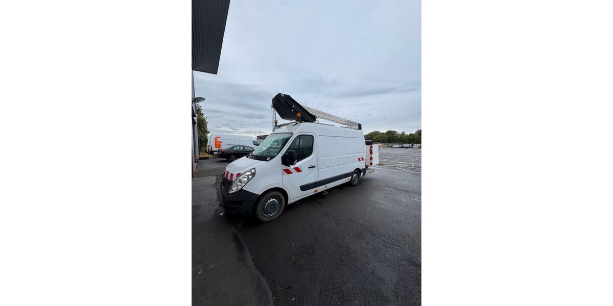 Renault Master 84.569 km 17.000 € Paderborn 33104