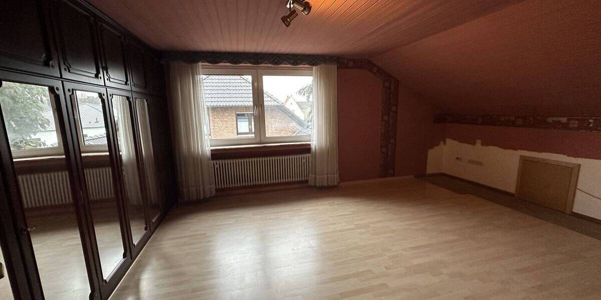 Einfamilienhaus Steinheim - 6 Zimmer, 262 m&sup2;, 315.000&euro; | Angebot:26379441