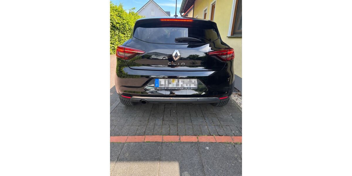 Renault Clio 63.000 km 9.990 &euro; Oerlinghausen 33813