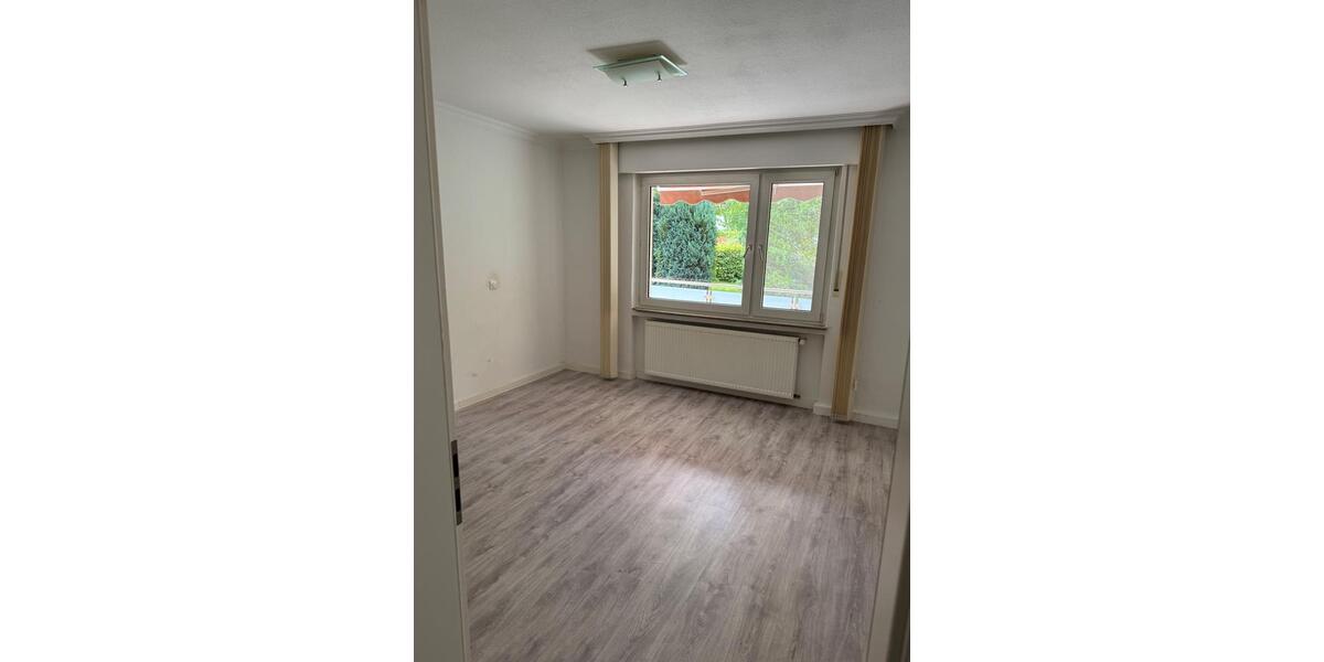 Erdgeschoßwohnung Detmold Hakedahl - 2 Zimmer, 68 m&sup2;, 650&euro; | Angebot:25025278
